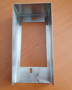 Surface mounted rain hood for Bell doorphone – 1 module